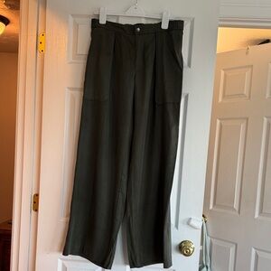 Banana Republic Dark Green Cargo Pants